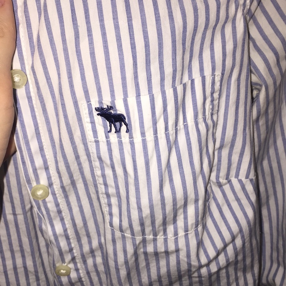 Button down Shirt - Picture 4 of 4